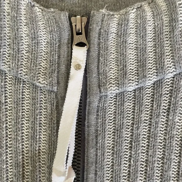 LULULEMON Scuba Ribbed full zip cardigan hoodie; size 10; grey - Picture 3 of 6